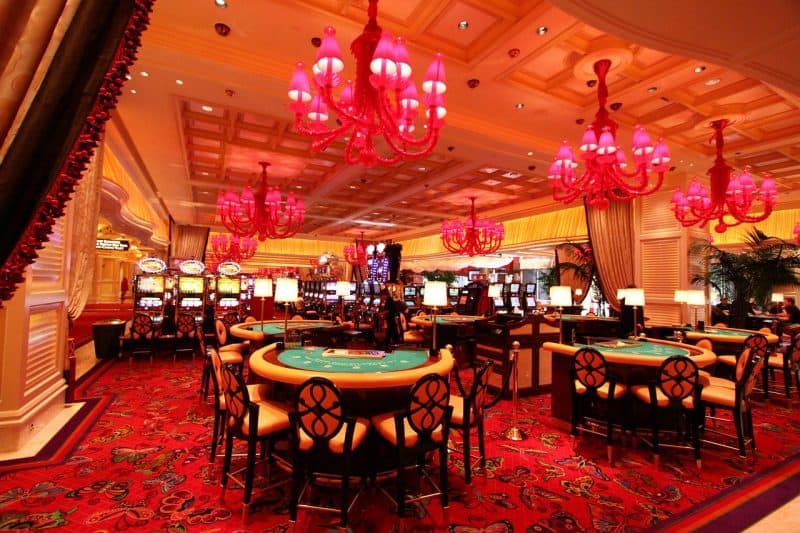 Slot Makinelerinde Kazanmanın Gizli Sırları ve Bonus Taktikleri